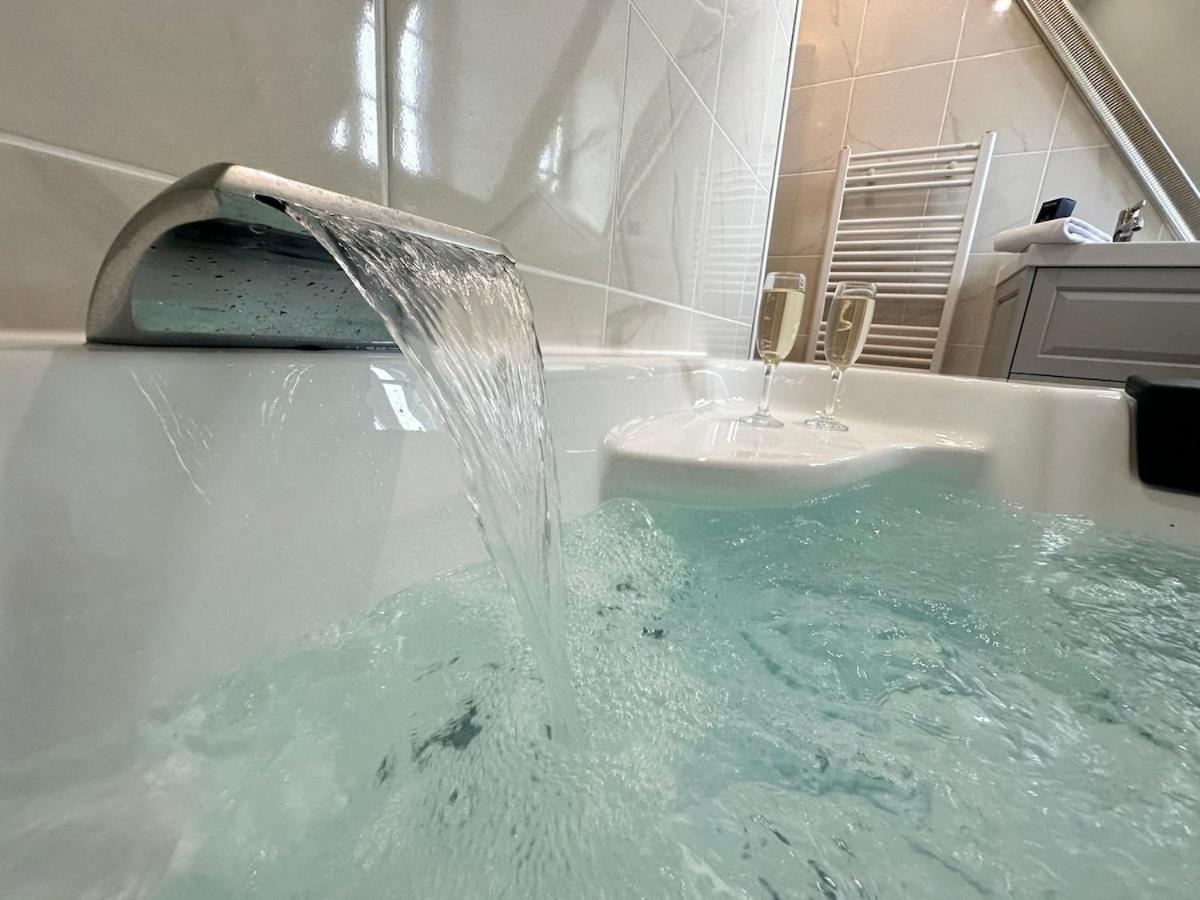 S Bayleved'Air Duplex Vue Chateau, Balneo Et Sauna Sedan Zewnętrze zdjęcie